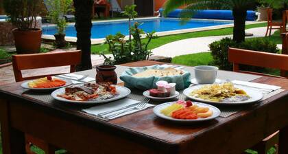 Hotel Concierge Flor y Canto