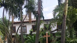 Property grounds - Hotel Concierge Flor y Canto (Tepoztlán)