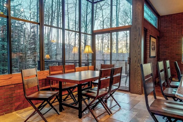 Dining - 5 min to lifts - Hot Tub - Free Car -Mountain Views - Privacy (Telluride)