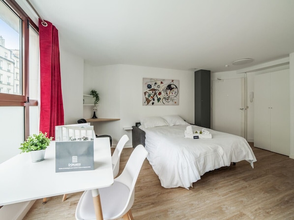 1 bedroom, iron/ironing board, WiFi, bed sheets