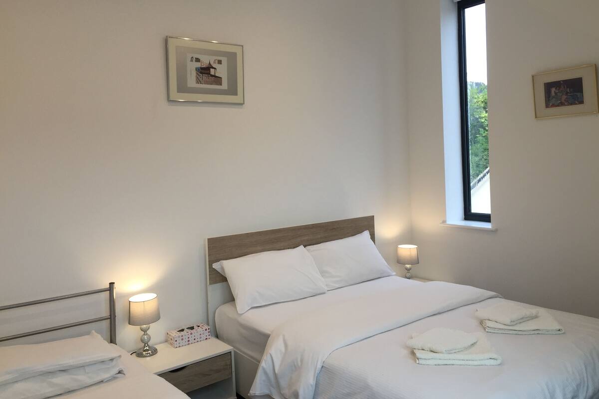 Standard Triple Room, Shared Bathroom | WiFi (free)