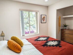 2 habitaciones, tabla de planchar con plancha y wifi gratis 