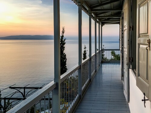 “Villa Nina” is located above a beautiful beach with breathtaking sunset views.
