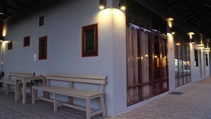Terrace/patio - We Hostel (Takua Pa)