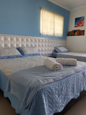 1 chambre, fer et planche à repasser, Wi-Fi gratuit, draps fournis