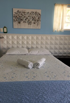 1 dormitorio, tabla de planchar con plancha, wifi gratis y ropa de cama