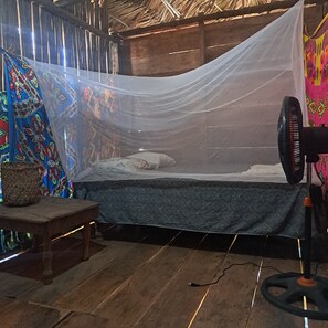 Camas con pillow-top y caja de seguridad en la habitación 