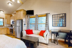 Bügeleisen/Bügelbrett, Internetzugang, Bettwäsche