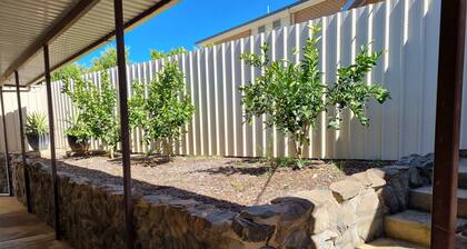 Pet freindly Home in Morphett Vale Adelaide South close to great Beaches 24 hrs