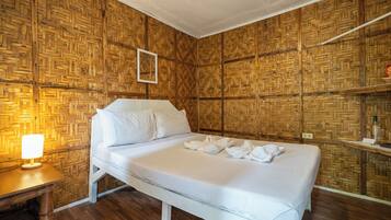 1 bedroom, minibar, bed sheets