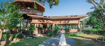 Villa with camping tents area and grill areas for 5-20 customers