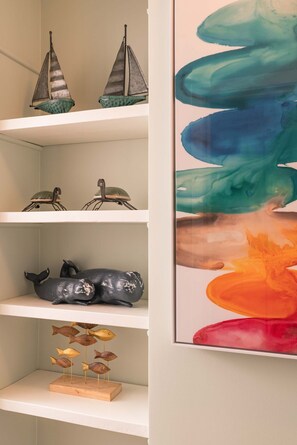 Interior - Apt 10: Modern Luxury bright breezy steps to beach (Carpinteria)