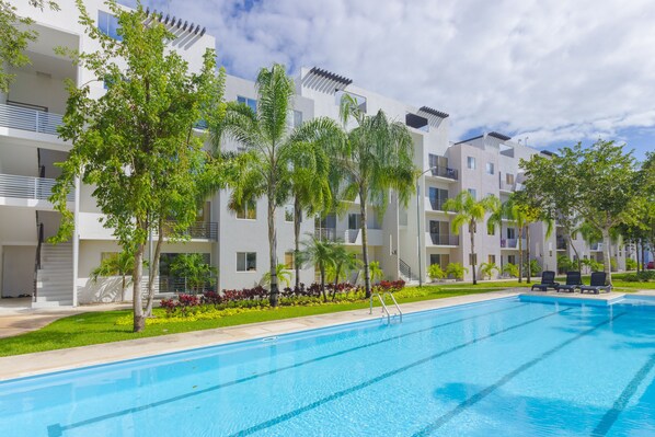 Outdoor pool - Relaxing & Quite Apt - Full Apartment (Cancun)