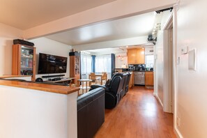 TV, DVD player, books, video library