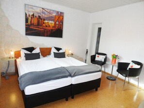 1 Schlafzimmer, Zimmersafe, Schreibtisch, WLAN