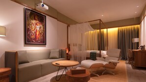Deluxe Suite, 1 King Bed - Chenwai Boutique Homestay Hotel (Phnom Penh)