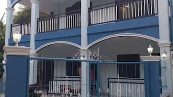 住宿正面