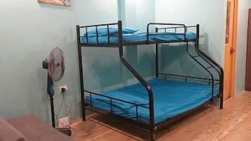 Family Room | Free WiFi, bed sheets