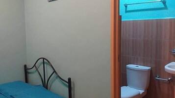 Deluxe Double Room | Free WiFi, bed sheets
