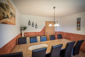 Exclusive House | In-room dining