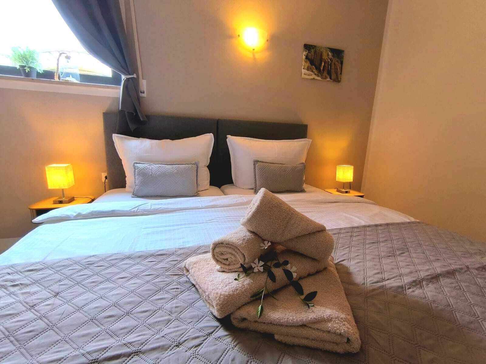 2 habitaciones y caja de seguridad en la habitación 