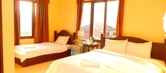 Vang Vieng Camellia Hotel