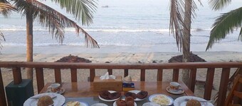 Beau Beau Beach House