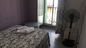 Habitación doble, 1 cama matrimonial (2) | Wifi gratis 