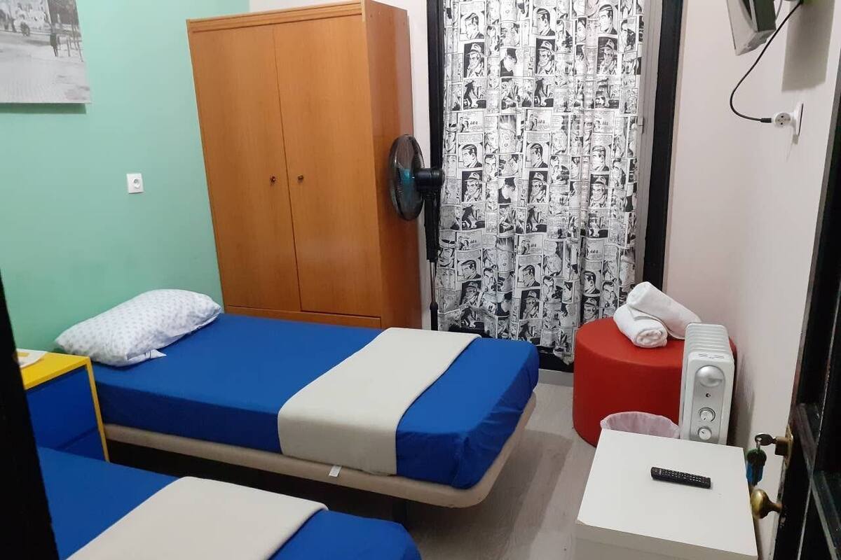 Double Room (8) | WiFi (free)