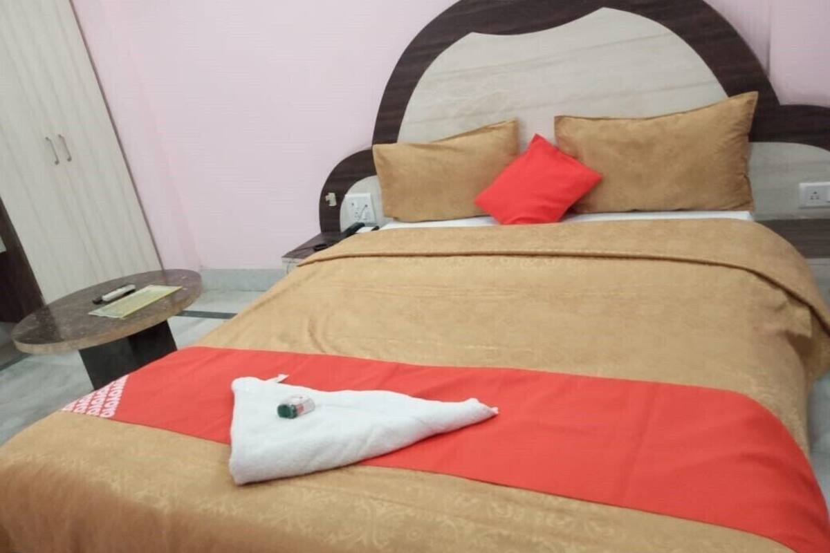 Chambre exécutive | Coffre-fort, bureau, espace de travail pour ordinateurs portables