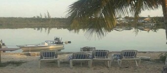Quiet getaway relaxing seaside getaway