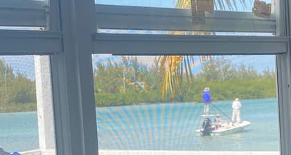 Quiet getaway relaxing seaside getaway