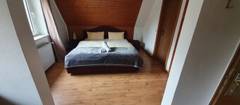 โรงแรมการ์เทินซตัดท์