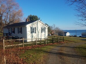 Exterior - Comfortable, Close to Town Home, with Oceanview. (Owls Head)