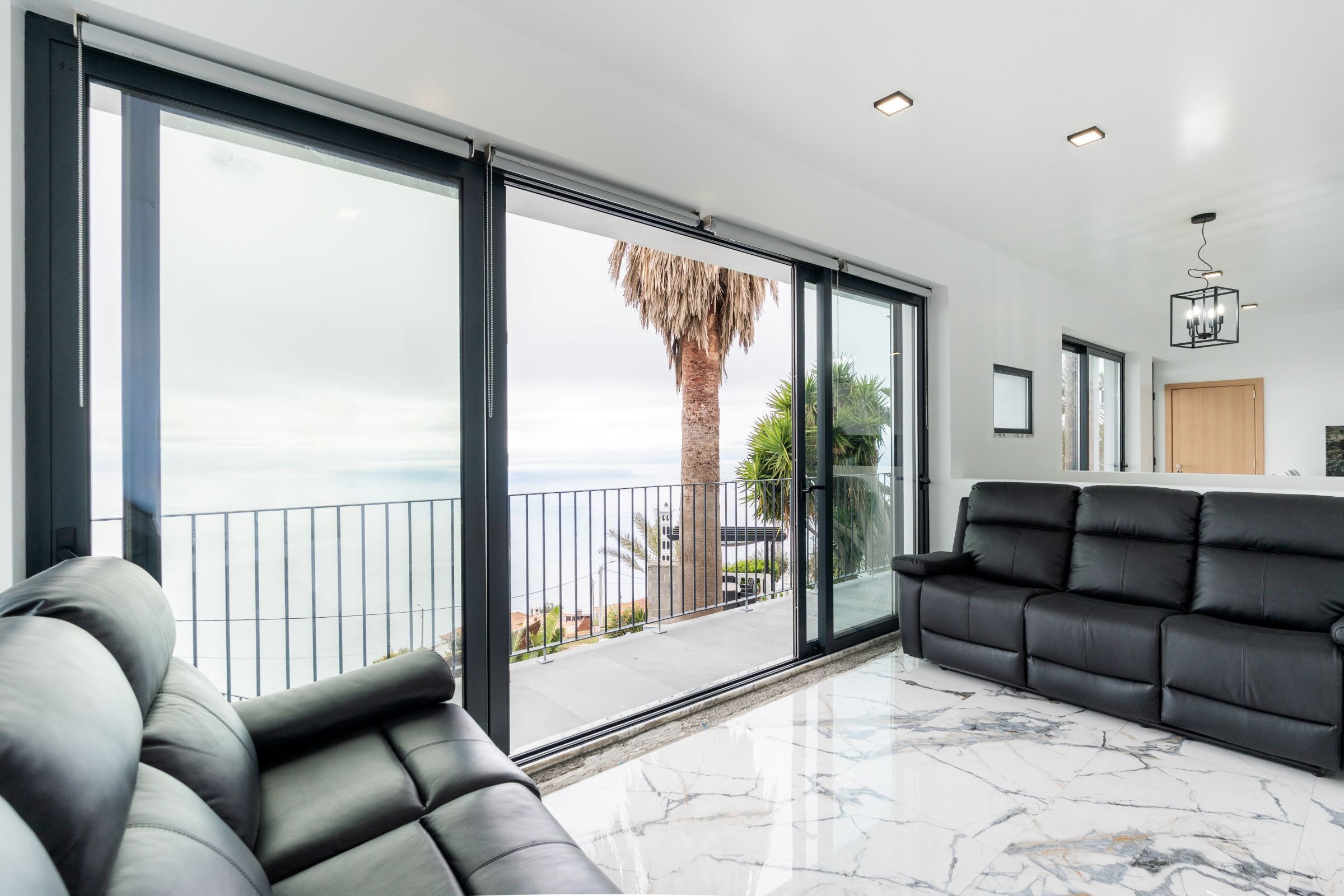 Smart TV, DVD player, video library