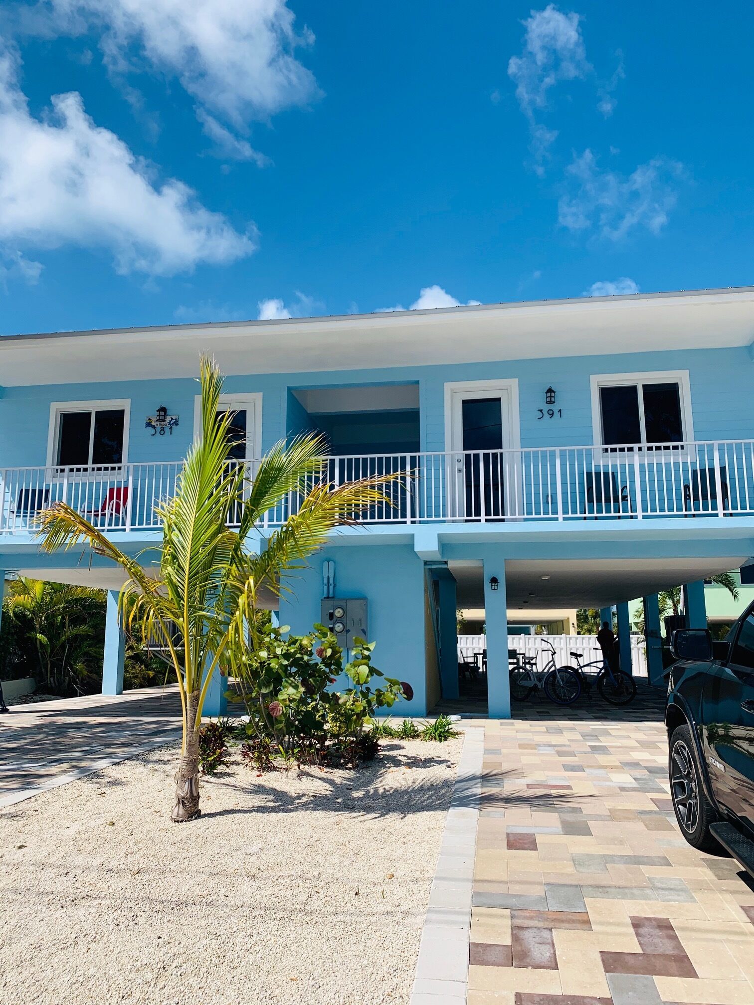 Ocean Breeze 3BR waterfront view  property in Key Colony Beach, Fl. Marathon 