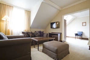 Apartment | Living area | 26-inch LCD TV with cable channels, TV