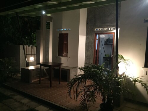 Accommodation for Medical Electives & Tourists at Karapitiya Galle , Srilanka