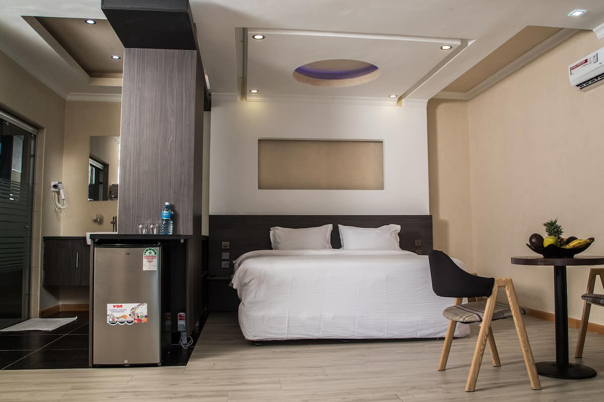 Suite Deluxe | 1 habitación, minibar, cortinas blackout y camas extra
