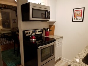 Fridge, microwave, oven, stovetop - Casa Tranquila, Walk Everywhere Sleeps 2, Comfy, Stylish, Parking, Uptown Area (St. Augustine)