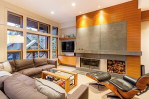 Smart TV, fireplace, offices