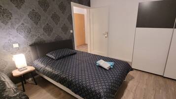 2 Schlafzimmer, Bügeleisen/Bügelbrett, kostenloses WLAN, Bettwäsche