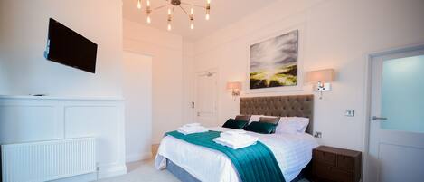 2 chambres, bureau, fer et planche à repasser, Wi-Fi gratuit