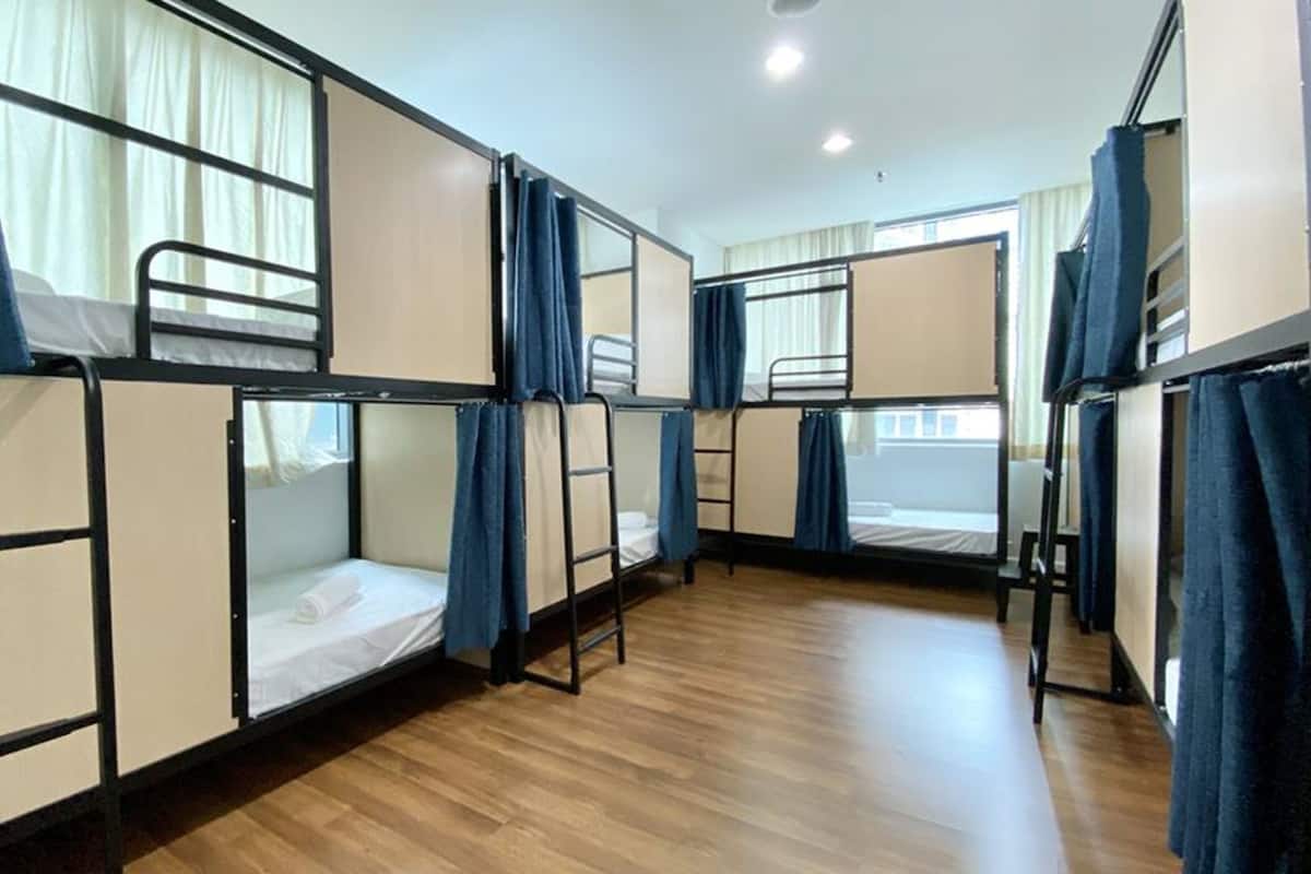 Dormitorio compartido, 1 cama individual (10-Bed Room) | Decoración personalizada y espacio para trabajar con laptop