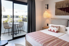 Studio, 3 Einzelbetten, Balkon, Poolblick | Hochwertige Bettwaren, Zimmersafe, Schreibtisch