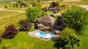 Exterior - GLOBALSTAY. Unique 5BR Villa. Swimming Pool. HOT TUB (Lincoln)