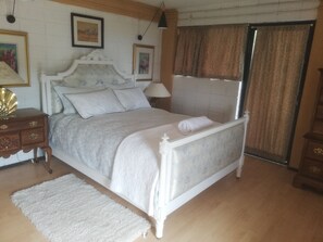 2 dormitorios, tabla de planchar con plancha, wifi y ropa de cama