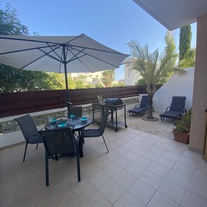 Outdoor dining - 1 bedroom garden flat, sleeps 4 (Paphos)