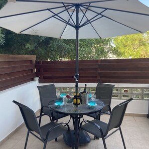 Outdoor dining - 1 bedroom garden flat, sleeps 4 (Paphos)