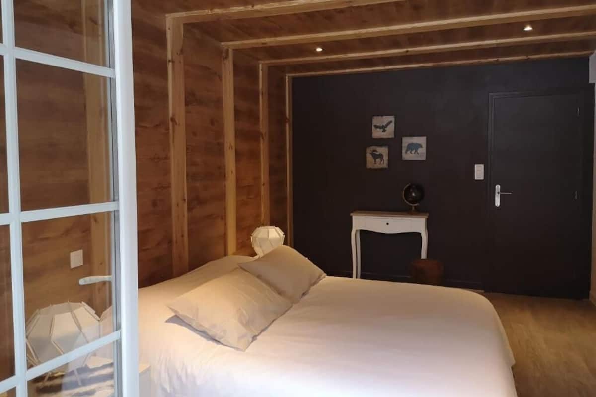 Rom – superior, 1 queensize-seng (4) | Sengetøy av topp kvalitet, memory foam-senger og blendingsgardiner